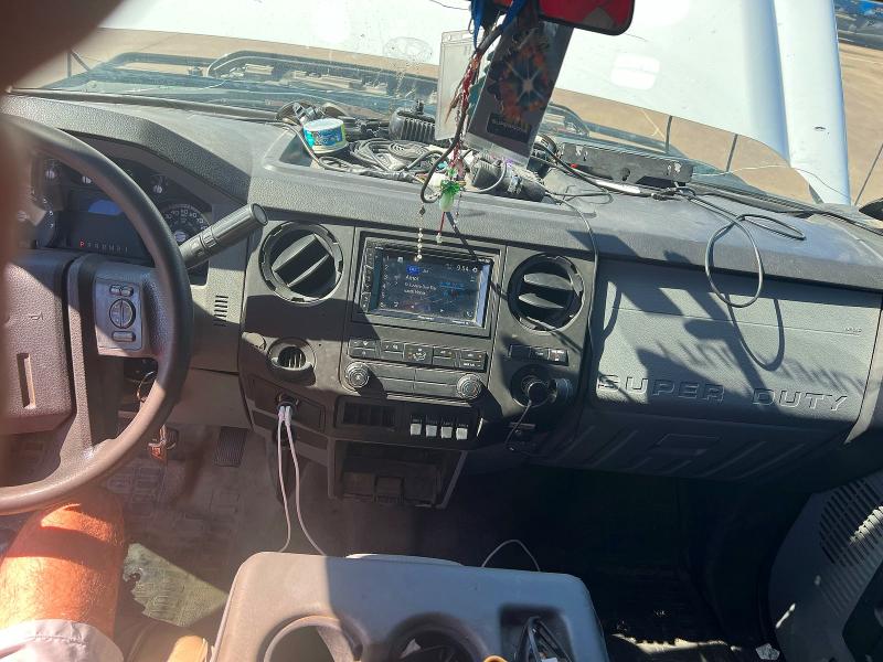 Photo 9 from auction – 2016 FORD F350 with VIN 1FD8X3G62GEA32435