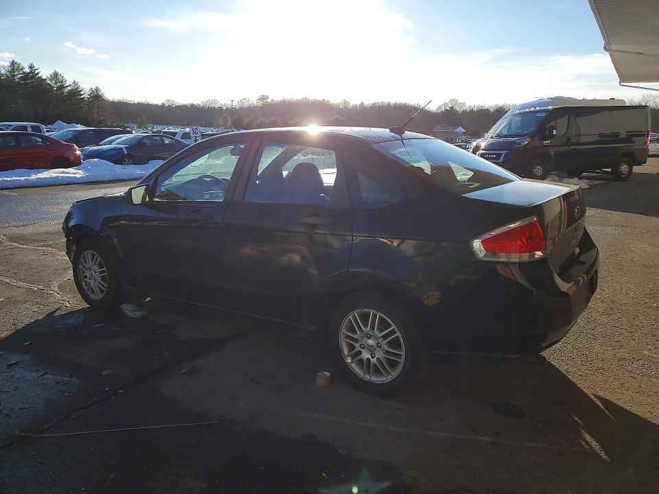 Zdjęcie 2 z aukcji – 2009 FORD FOCUS SE z VIN 1FAHP35N29W262591