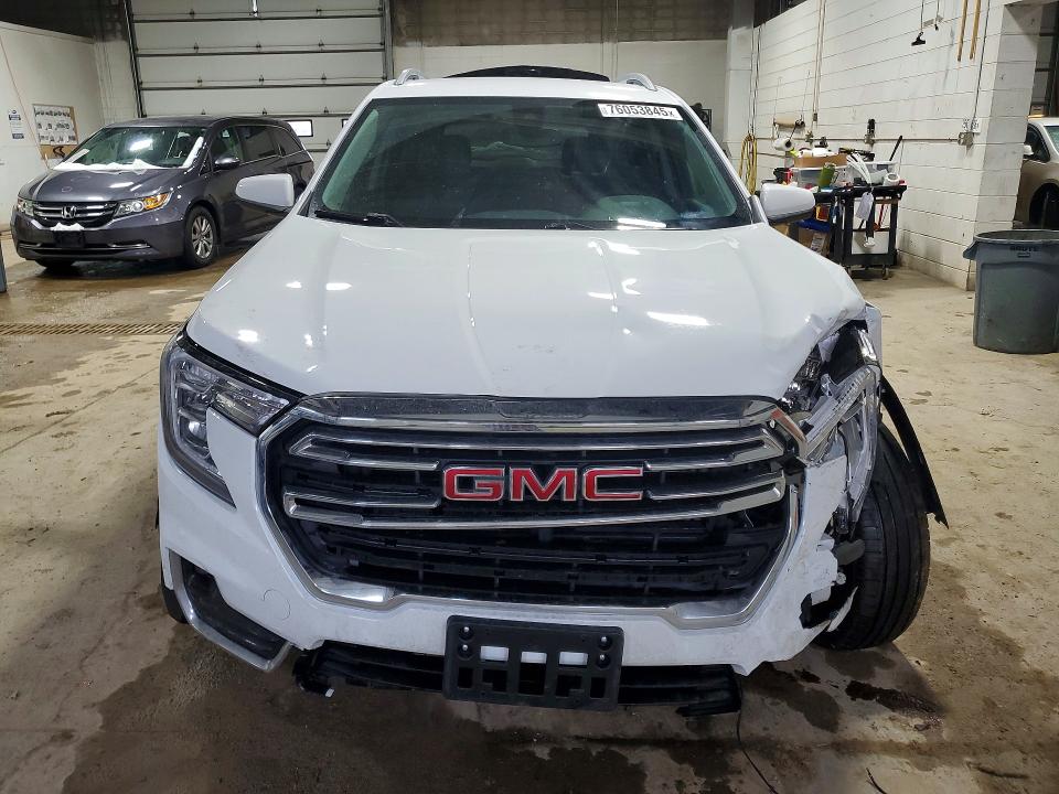Photo 5 from auction – 2024 GMC TERRAIN with VIN 3GKALVEG5RL300829