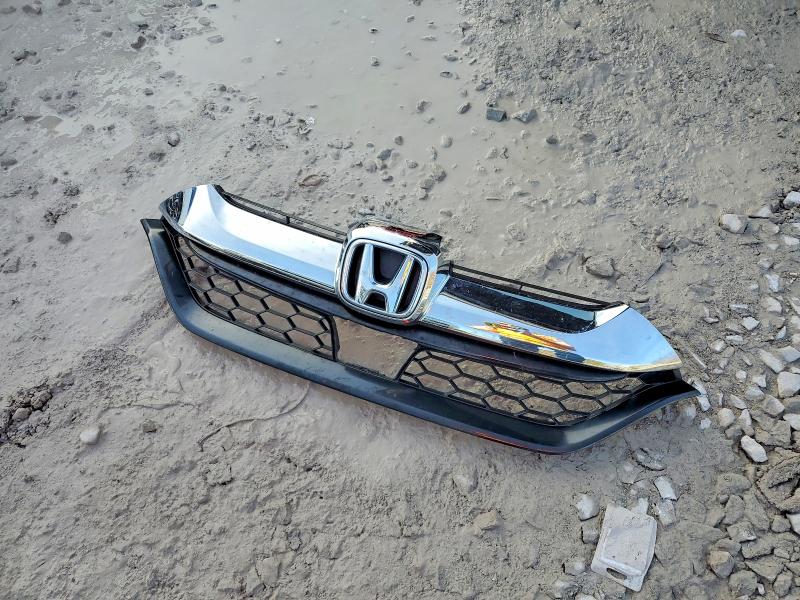 Photo 13 from auction – 2018 HONDA CR-V with VIN 2HKRW2H85JH658591
