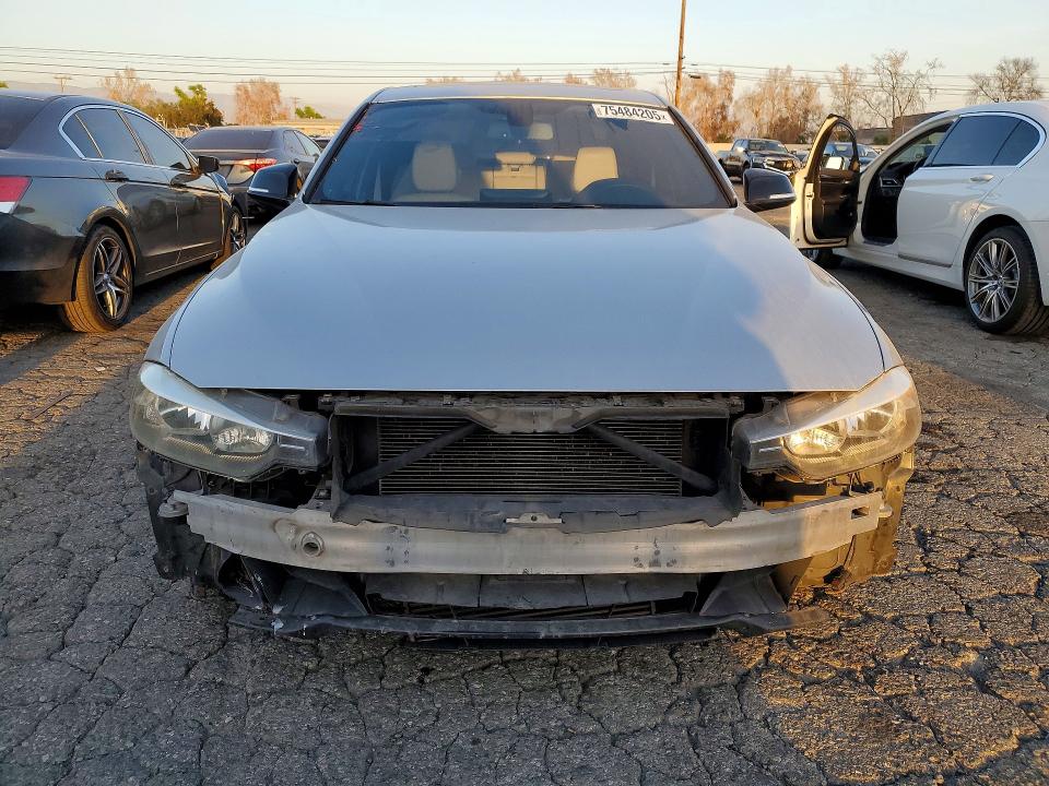 Photo 5 from auction – 2014 BMW 328 with VIN WBA3C1C5XEK117000