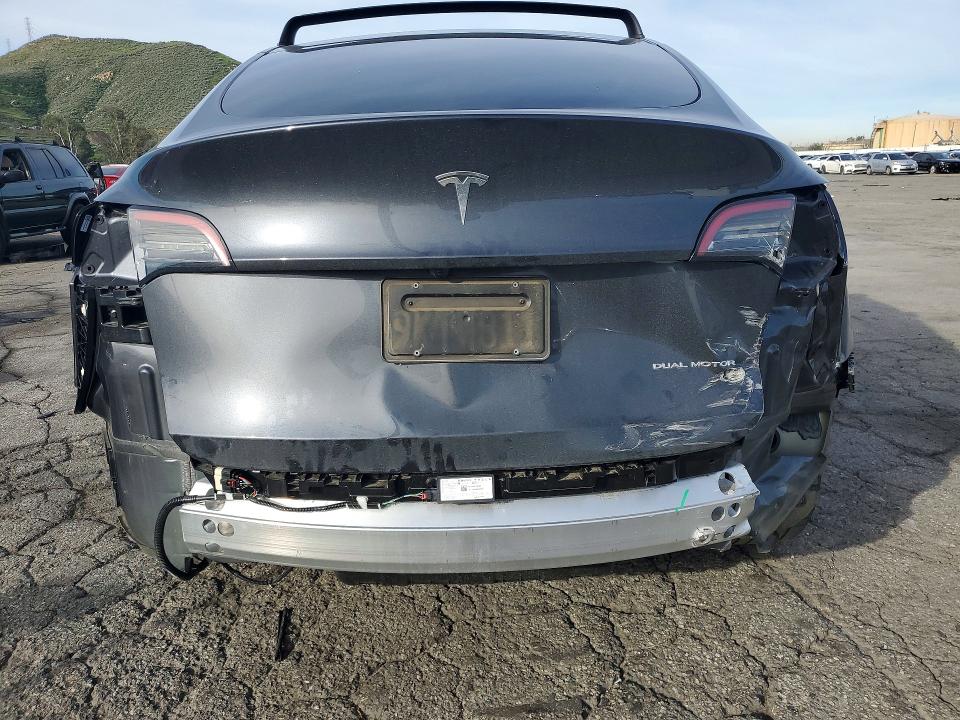 Photo 6 from auction – 2024 TESLA MODEL Y with VIN 7SAYGDEE5RA219836