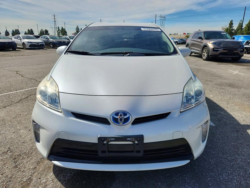Photo 5 from auction – 2015 TOYOTA PRIUS with VIN JTDKN3DUXF0476550