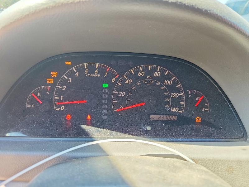 Photo 9 from auction – 2005 TOYOTA CAMRY with VIN 4T1BF30K25U089060