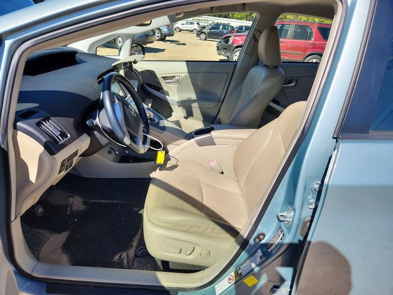 Photo 7 from auction – 2013 TOYOTA PRIUS with VIN JTDKN3DU4D1626417
