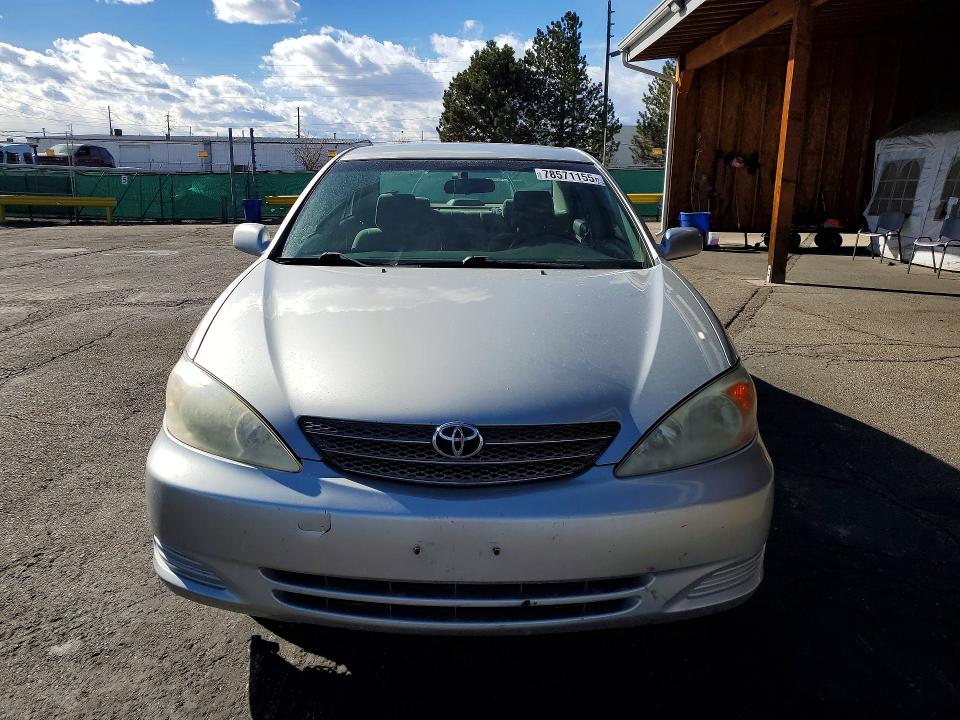 Photo 5 from auction – 2002 TOYOTA CAMRY with VIN 4T1BE32KX2U087388