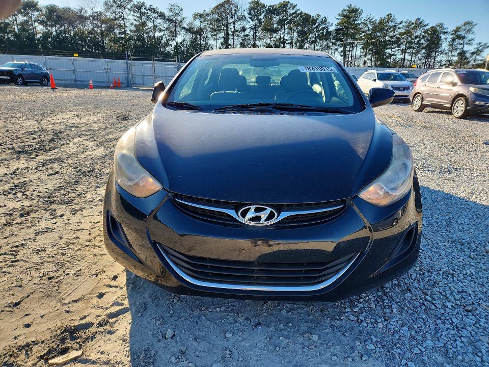 Photo 5 from auction – 2012 HYUNDAI ELANTRA with VIN 5NPDH4AE3CH102847