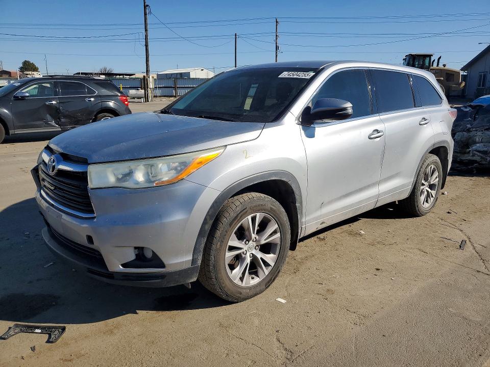 TOYOTA HIGHLANDER 2014 with VIN 5TDBKRFH2ES021666 - Photo from auction