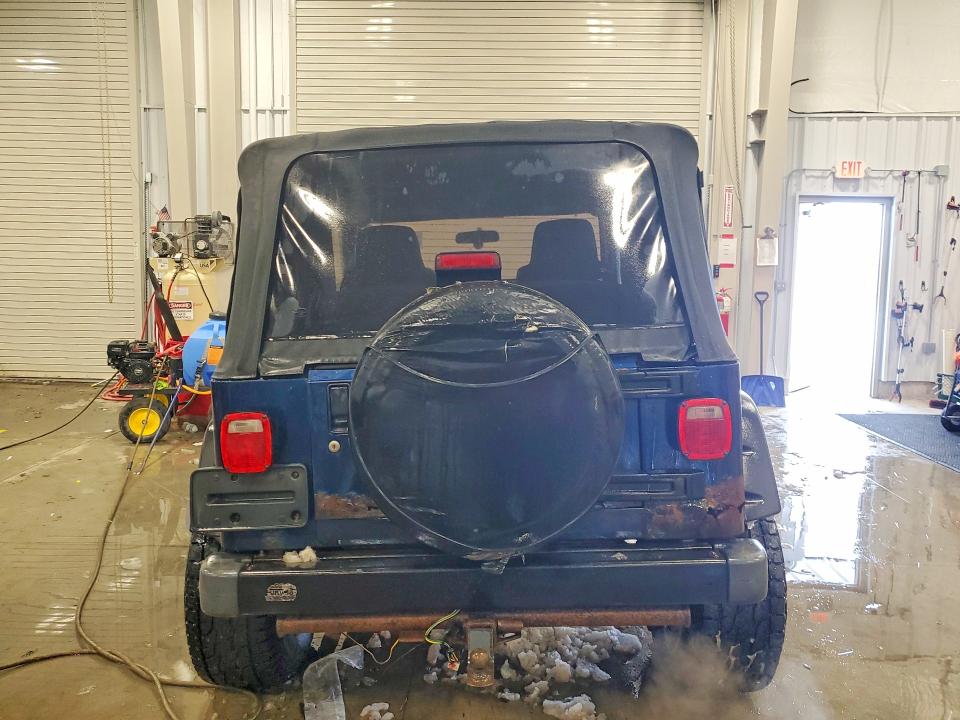 Photo 6 from auction – 2005 JEEP WRANGLER X with VIN 1J4FA39S85P356833