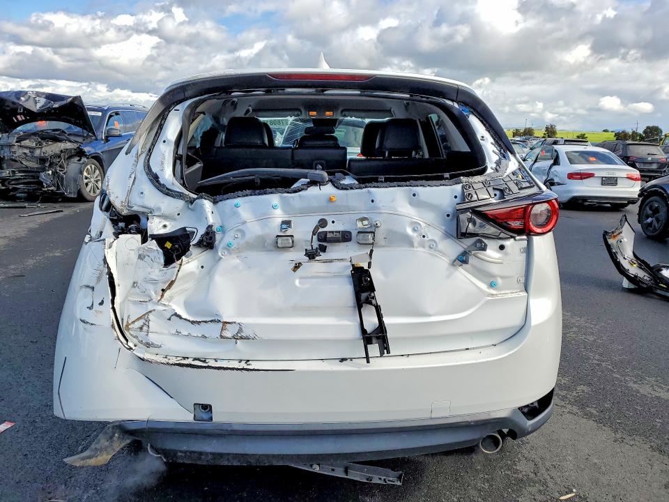 Photo 6 from auction – 2018 MAZDA CX-5 with VIN JM3KFACM4J0319714