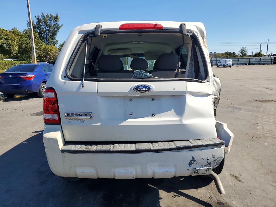 Photo 6 from auction – 2009 FORD ESCAPE XLS with VIN 1FMCU02779KA50841