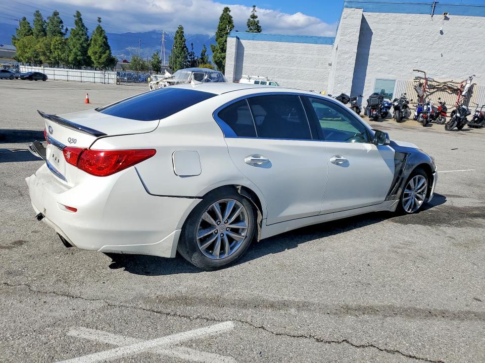 Photo 3 from auction – 2017 INFINITI Q50 with VIN JN1EV7AP9HM740729