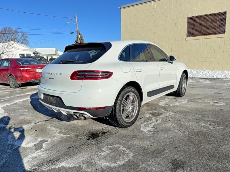 Photo 4 from auction – 2015 PORSCHE MACAN S with VIN WP1AB2A55FLB63558