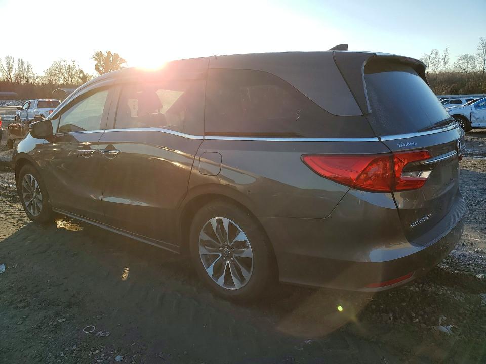 Photo 2 from auction – 2021 HONDA ODYSSEY EX with VIN 5FNRL6H77MB030705