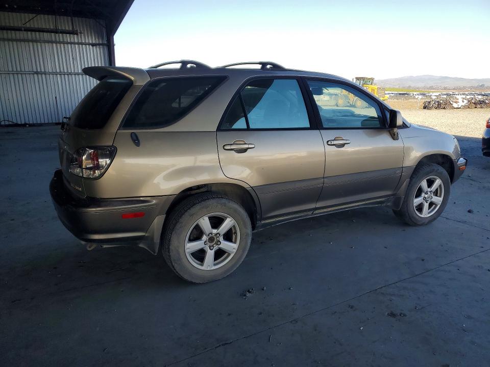 Photo 3 from auction – 2001 LEXUS RX 300 with VIN JTJGF10U010117372