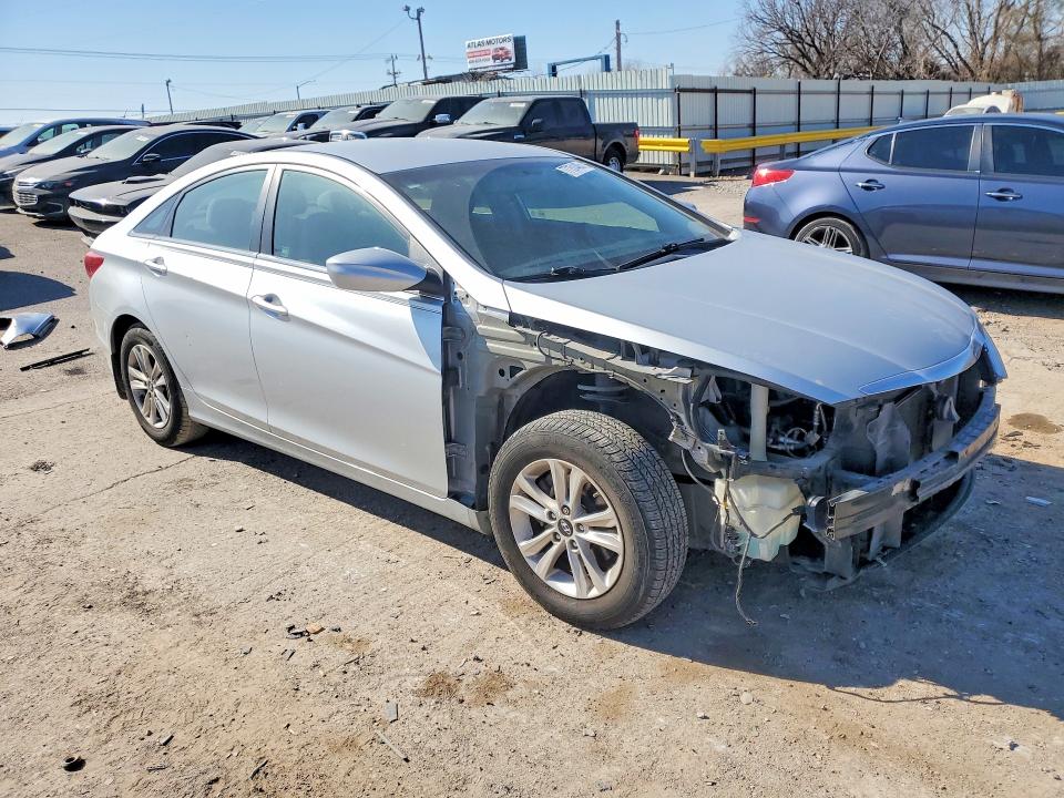 Photo 4 from auction – 2013 HYUNDAI SONATA with VIN 5NPEB4AC1DH536920