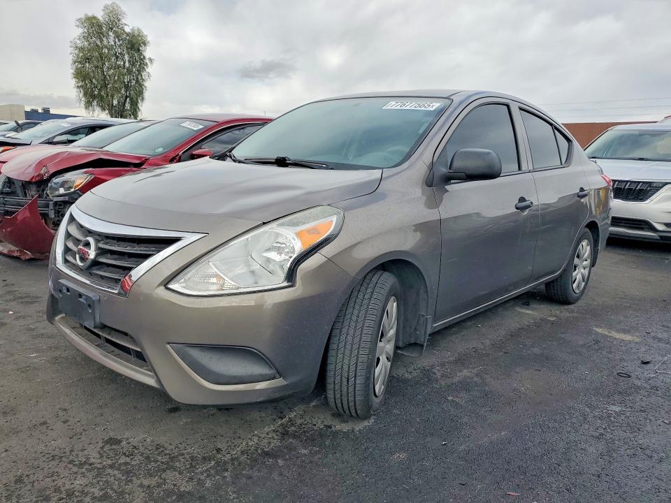 NISS VERSA 2015 with VIN 3N1CN7AP9FL804461 - Photo from auction