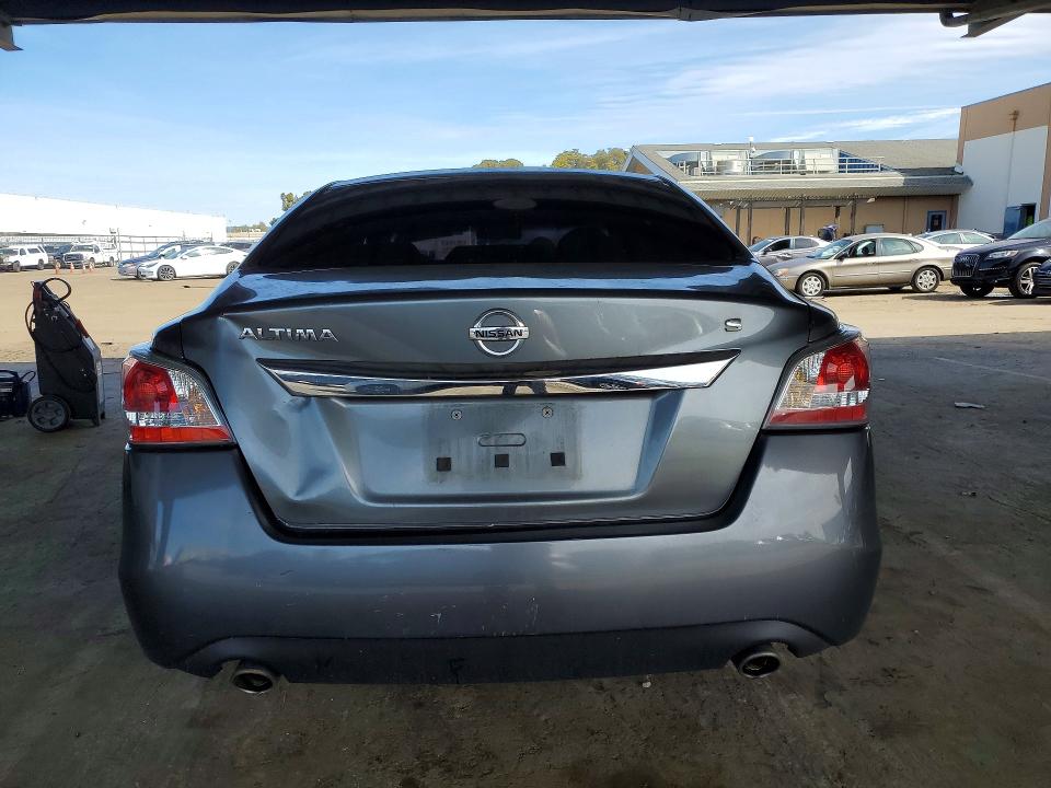 Photo 6 from auction – 2015 NISSAN ALTIMA with VIN 1N4AL3AP4FC274484