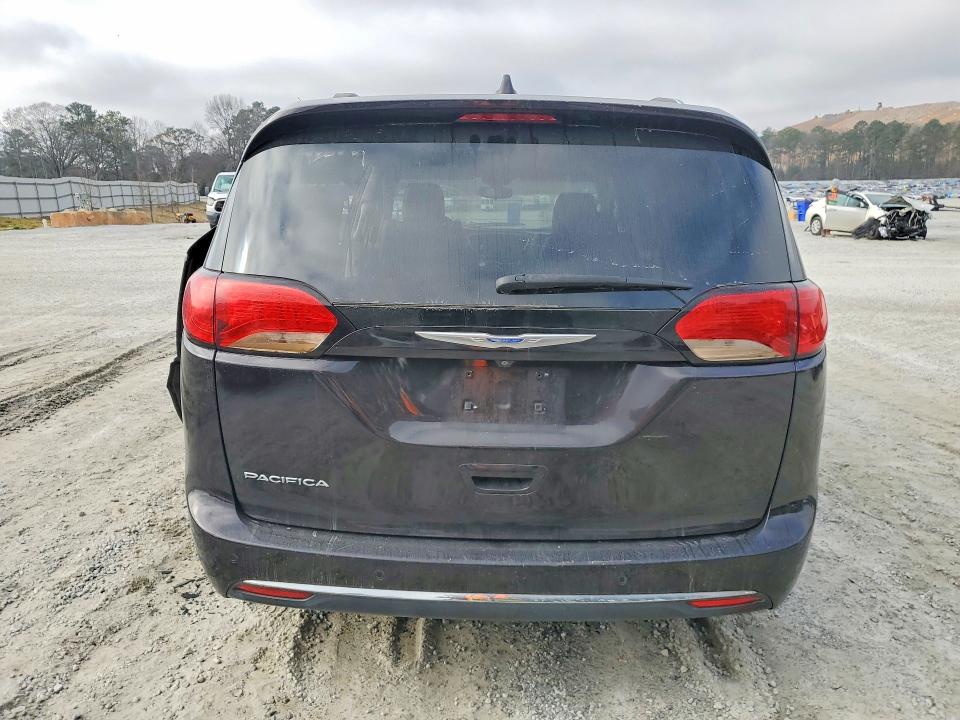 Photo 6 from auction – 2018 CHRYSLER PACIFICA T with VIN 2C4RC1BG2JR246649