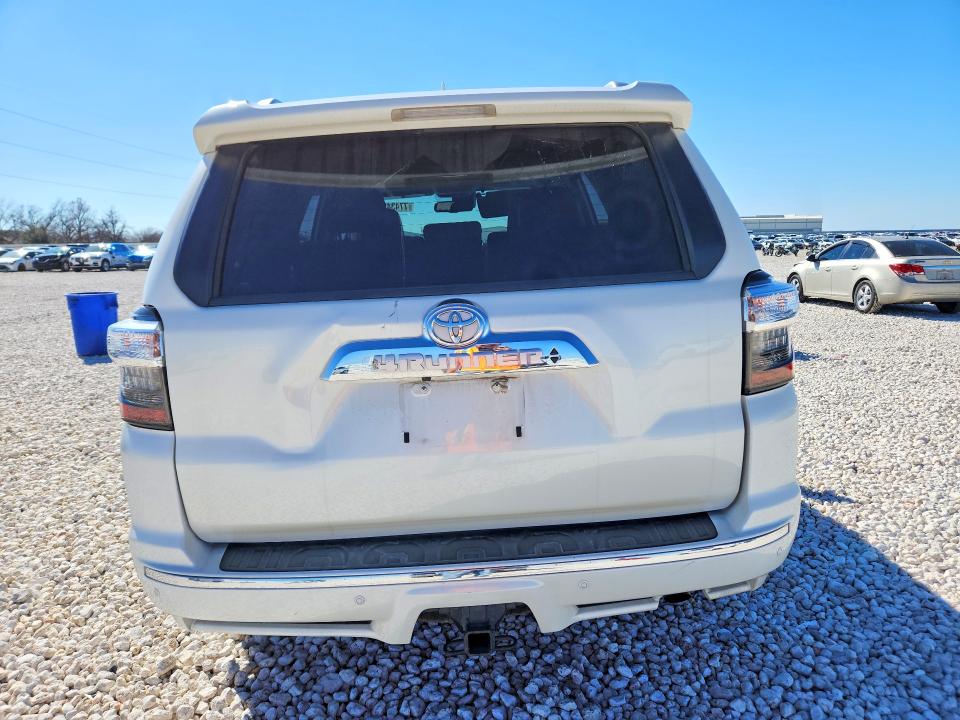 Photo 6 from auction – 2020 TOYOTA 4RUNNER with VIN JTEBU5JRXL5808088