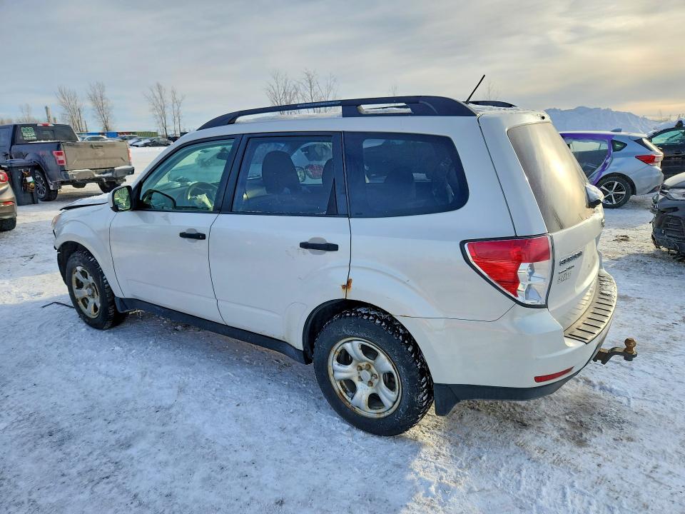 Photo 2 from auction – 2013 SUBARU FORESTER with VIN JF2SHEBC9DH417356