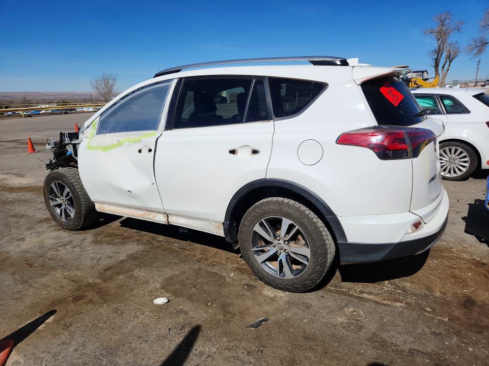 Photo 2 from auction – 2018 TOYOTA RAV4 with VIN JTMWFREV5JJ732296