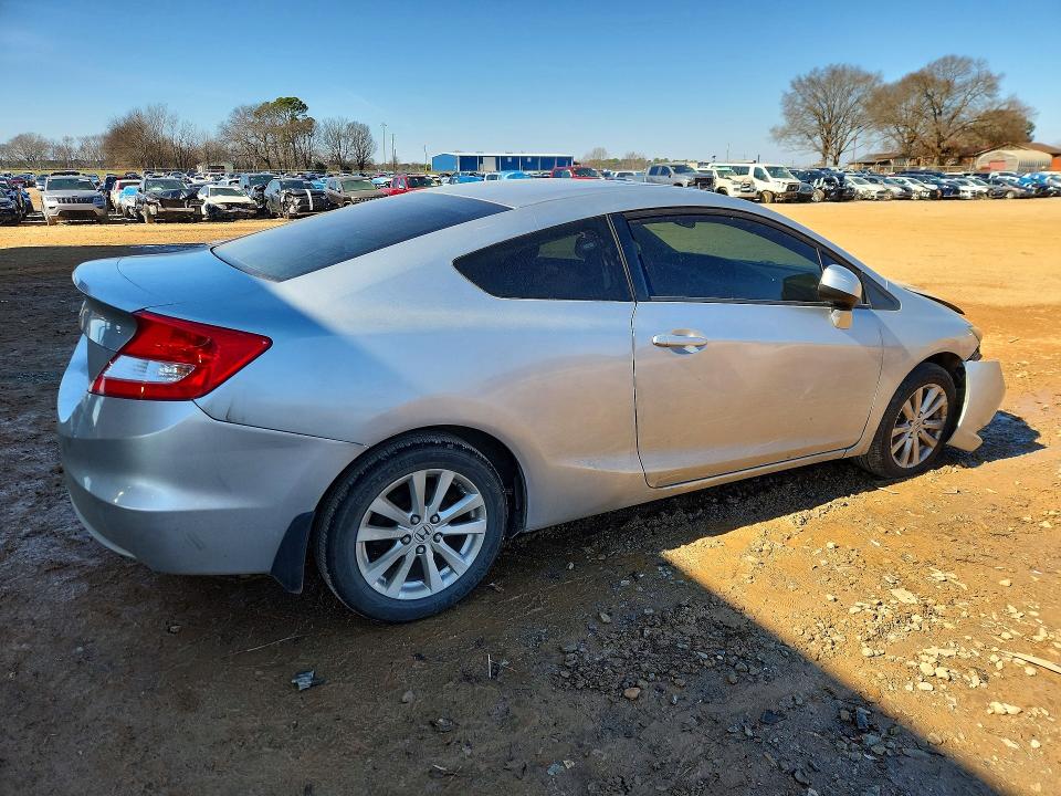 Foto 3 de la subasta – 2012 HONDA CIVIC con VIN 2HGFG3B83CH512931