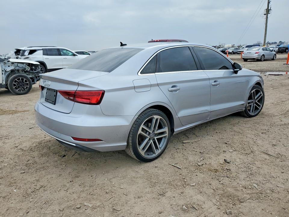 Photo 3 from auction – 2019 AUDI A3 with VIN WAUAUGFF0K1014679