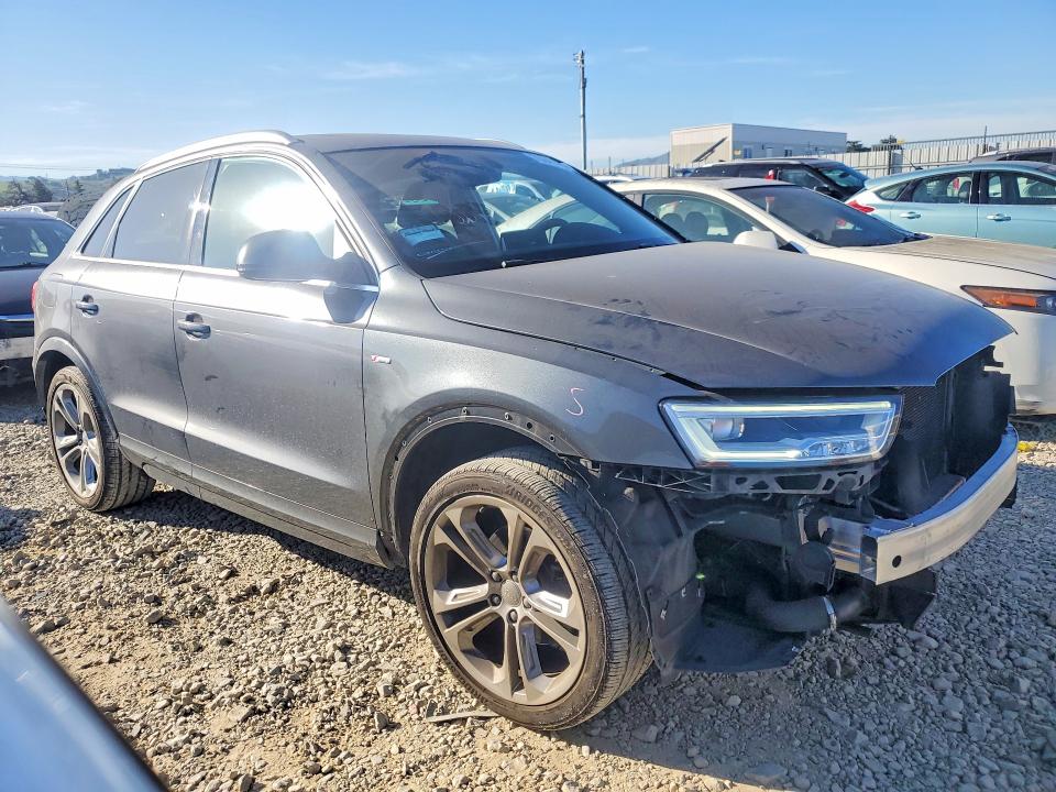 Photo 4 from auction – 2018 AUDI Q3 with VIN WA1HCCFS0JR003959
