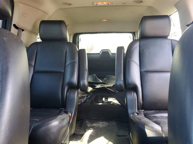 Photo 10 from auction – 2011 CHEVROLET SUBURBAN with VIN 1GNSKKE32BR241937