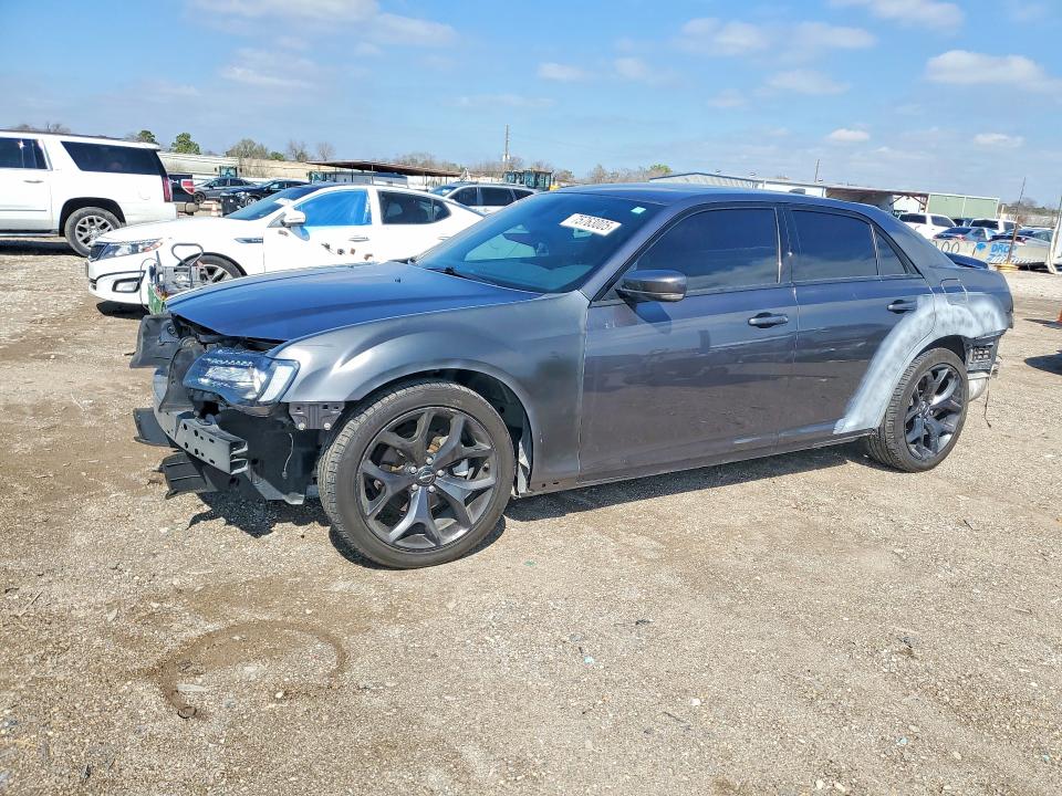 CHRYSLER 300 2023 with VIN 2C3CCABGXPH585216 - Photo from auction