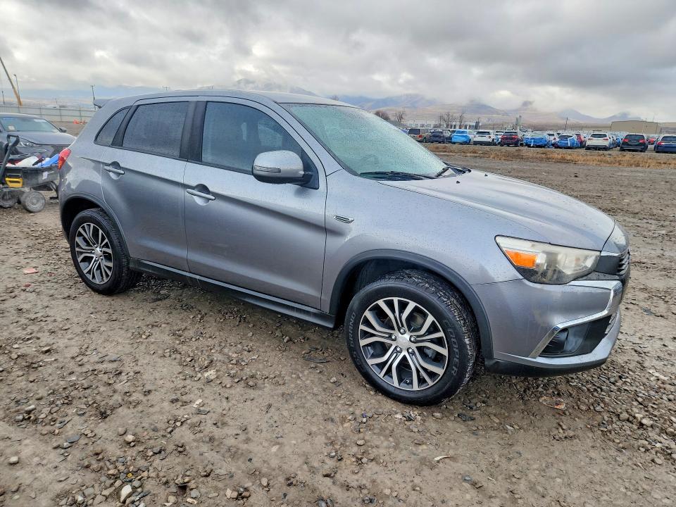 Photo 4 from auction – 2017 MITSUBISHI OUTLANDER with VIN JA4AP3AU5HZ013203