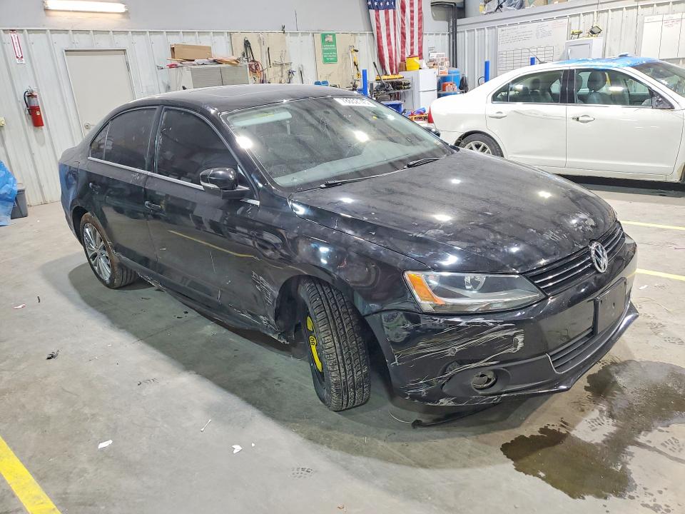 Photo 4 from auction – 2013 VOLKSWAGEN JETTA with VIN 3VWLL7AJ6DM430197