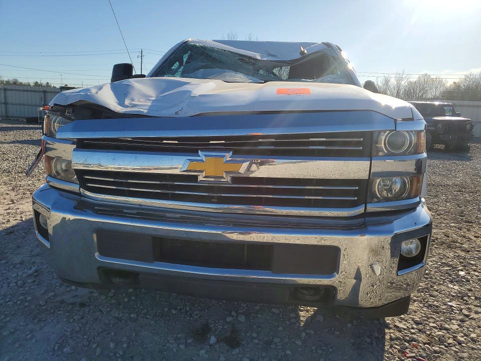 Photo 5 from auction – 2018 CHEVROLET SILVERADO with VIN 1GC1CVEG8JF133070