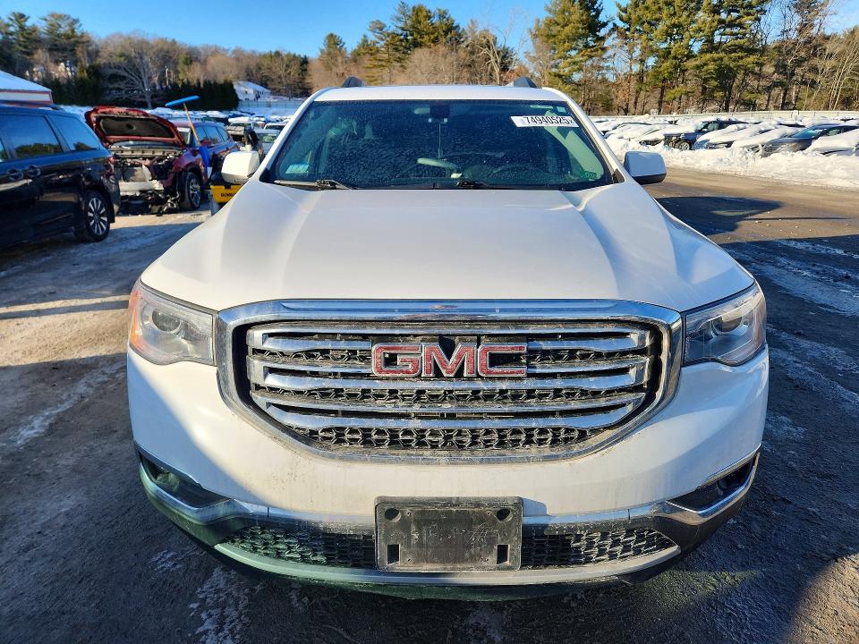 Foto 5 de la subasta – 2019 GMC ACADIA SLT con VIN 1GKKNULS0KZ209983