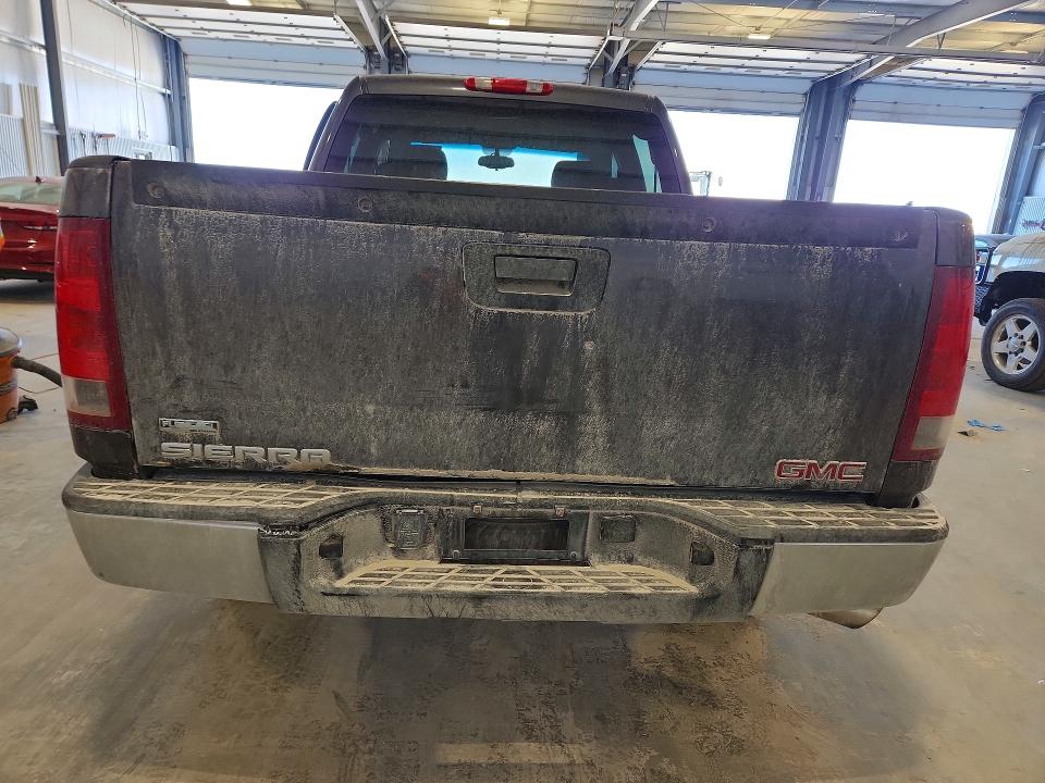 Photo 6 from auction – 2011 GMC SIERRA with VIN 3GTP2UEA9BG191708