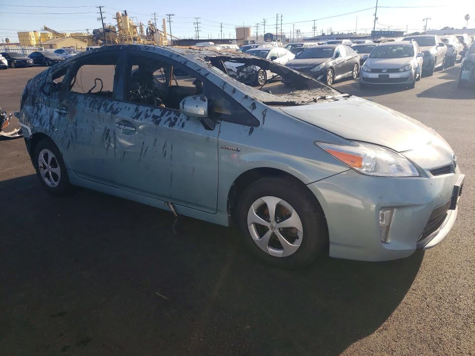 Photo 4 from auction – 2013 TOYOTA PRIUS with VIN JTDKN3DU7D1694033