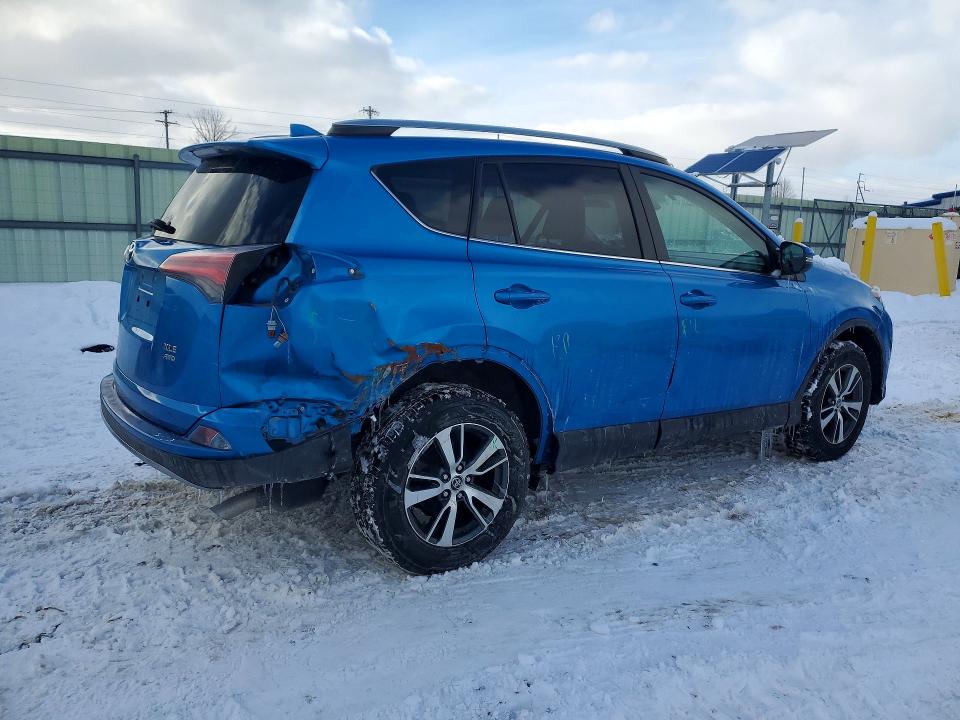 Photo 3 from auction – 2018 TOYOTA RAV4 ADVEN with VIN 2T3RFREV2JW703286