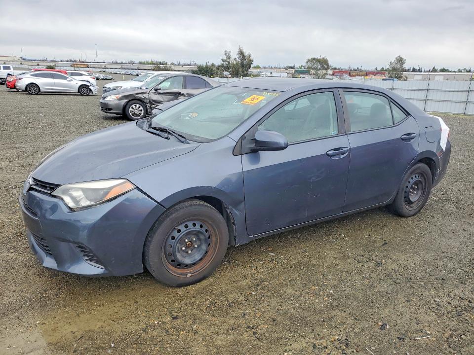 TOYOTA COROLLA L 2015 with VIN 5YFBURHE1FP253926 - Photo from auction