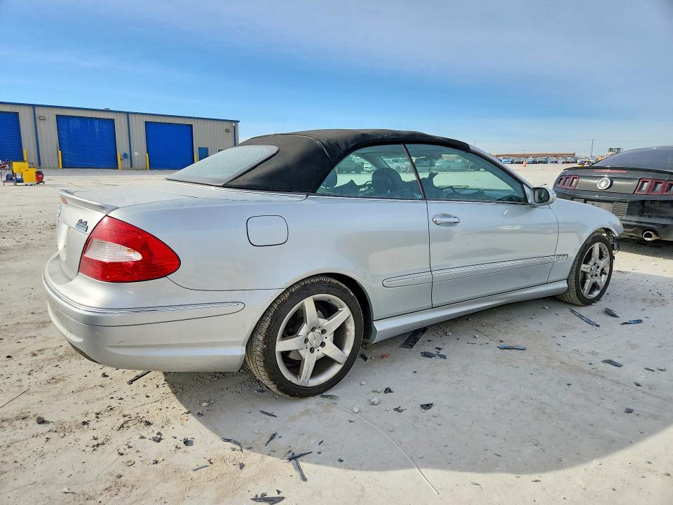 Photo 3 from auction – 2008 MERCEDES-BENZ CLK 350 with VIN WDBTK56F18T094561
