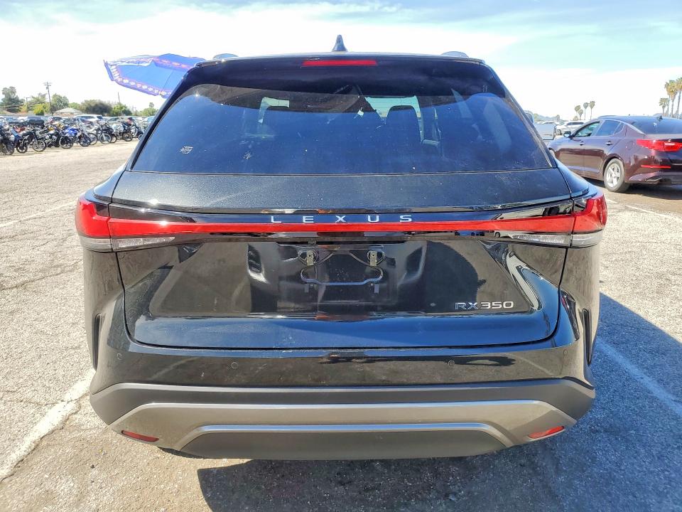 Photo 6 from auction – 2025 LEXUS RX with VIN JTJCHMAA8S2029058