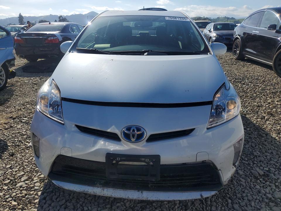Photo 5 from auction – 2015 TOYOTA PRIUS with VIN JTDKN3DU6F1987585