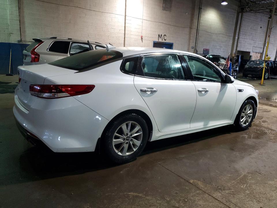 Photo 3 from auction – 2016 KIA OPTIMA LX with VIN KNAGT4L37G5104370