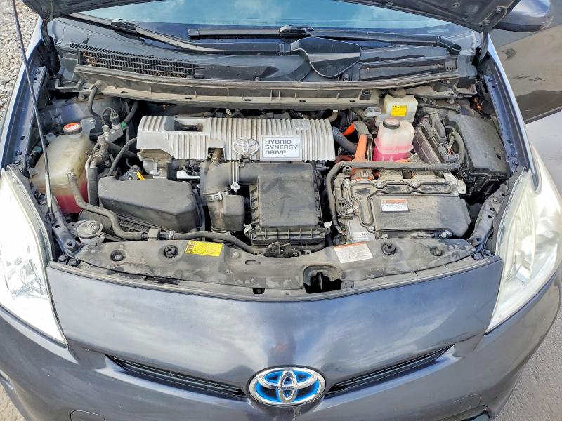 Photo 11 from auction – 2015 TOYOTA PRIUS with VIN JTDKN3DU6F0449071