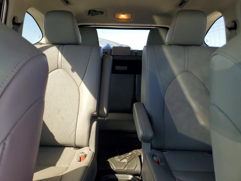Photo 10 from auction – 2022 TOYOTA HIGHLANDER with VIN 5TDYZRAH6NS103140