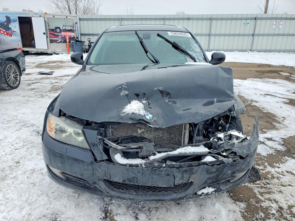 Photo 5 from auction – 2011 BMW 328 with VIN WBAPK7C57BF083657
