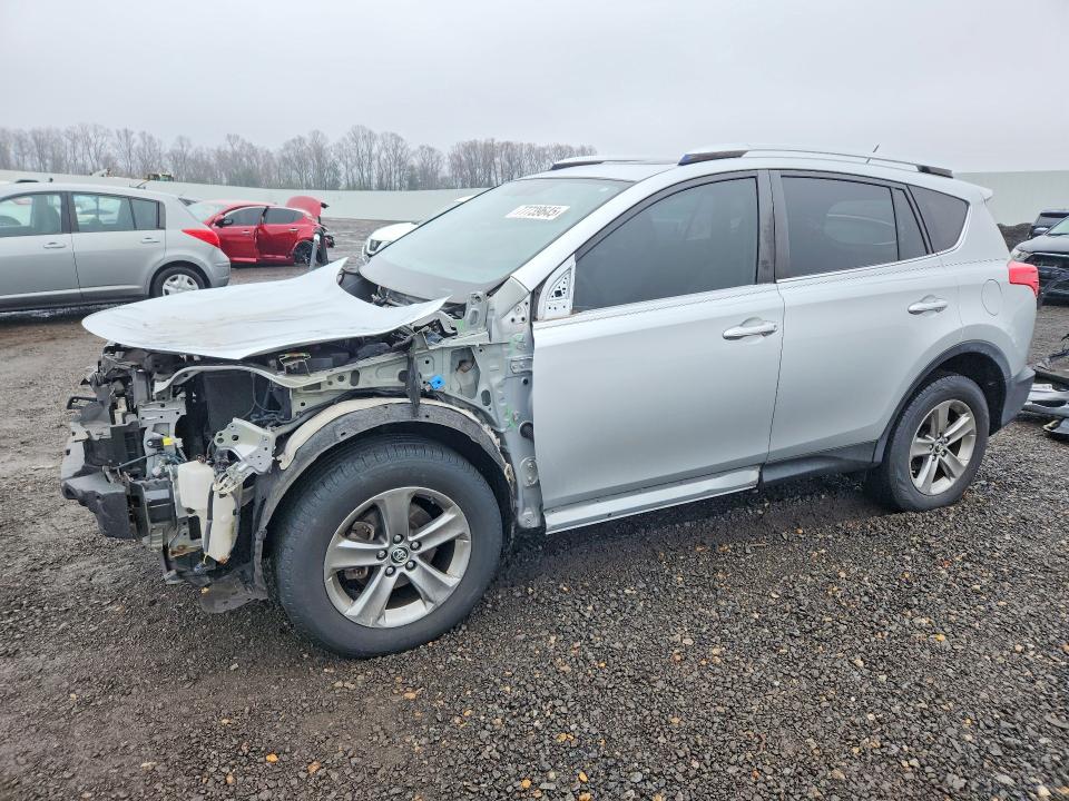 TOYOTA RAV4 XLE 2015 with VIN JTMRFREV2FD112170 - Photo from auction