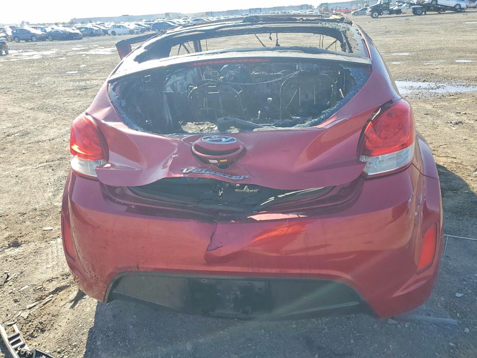 Photo 6 from auction – 2013 HYUNDAI VELOSTER with VIN KMHTC6AD1DU088544