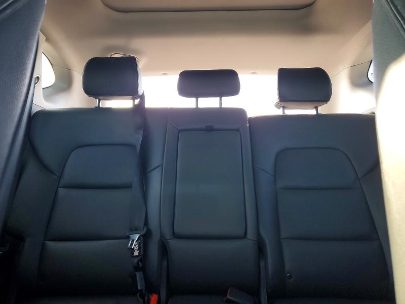 Photo 10 from auction – 2016 HYUNDAI TUCSON with VIN KM8J33A28GU030715