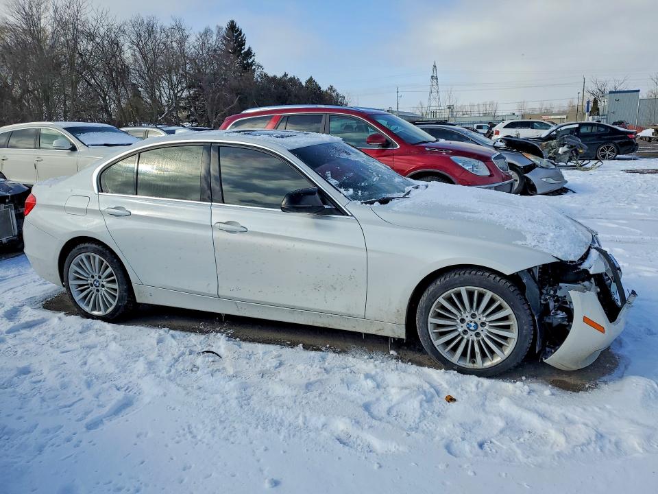 Photo 4 from auction – 2014 BMW 328 with VIN WBA3B3C51EJ983348
